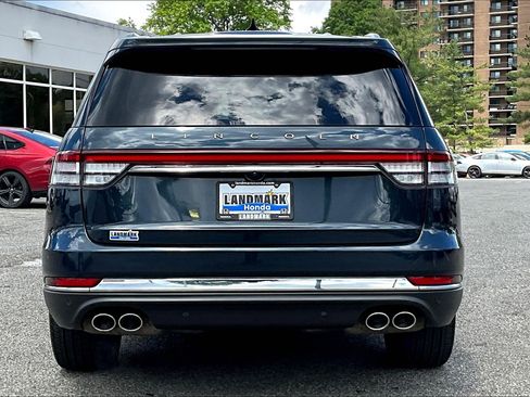 Used 2023 Lincoln Aviator Reserve w/ Equipment Group 201A image 4