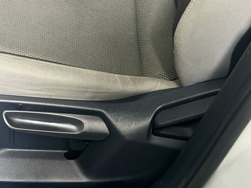 Used 2022 Volkswagen Taos S image 13