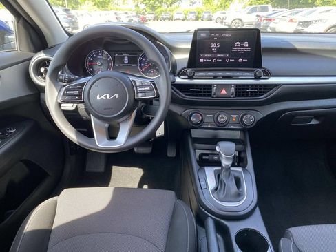 Used 2023 Kia Forte LXS FWD image 9