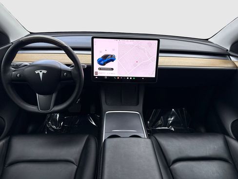 Used 2021 Tesla Model Y Long Range AWD/4WD image 20