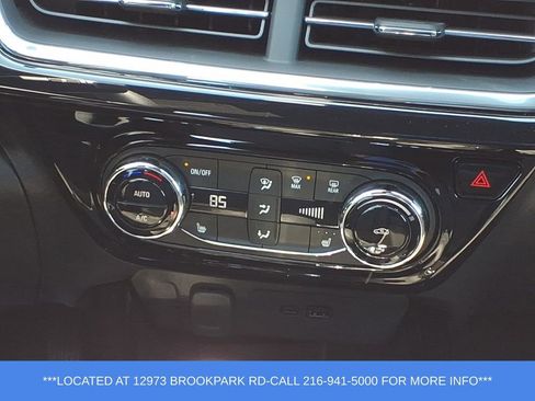 Used 2026 Chevrolet Trax RS FWD image 9