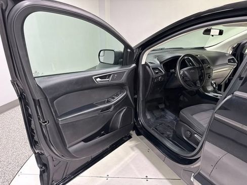 Used 2017 Ford Edge SE AWD/4WD image 5