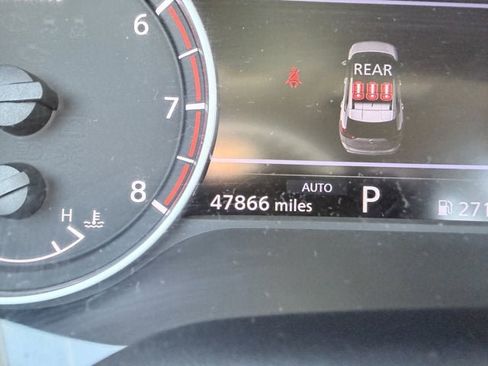 Certified 2024 Nissan Rogue SV image 9