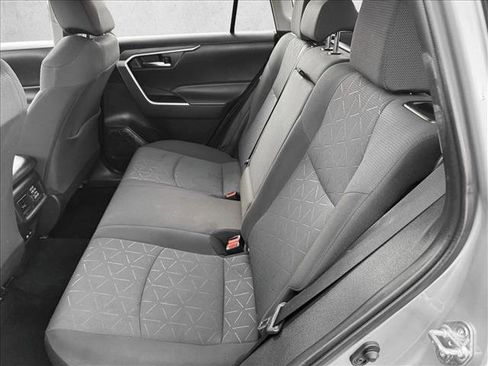 Used 2024 Toyota RAV4 XLE image 17
