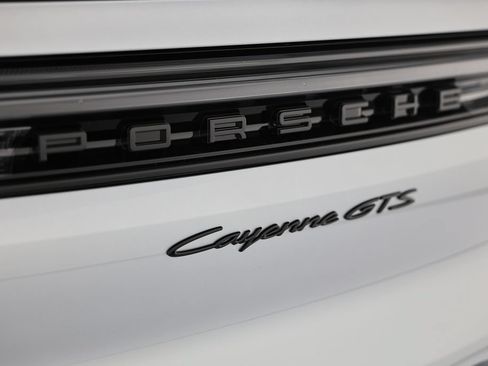 New 2026 Porsche Cayenne GTS AWD/4WD image 15