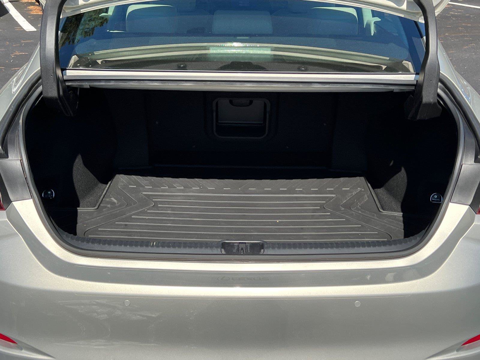 Used 2024 Lexus ES 350 w/ Premium Package FWD image 18