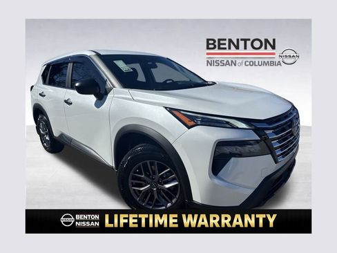 Certified 2025 Nissan Rogue S image 1