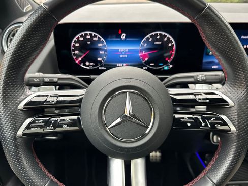 Certified 2025 Mercedes-Benz GLA 250 image 23