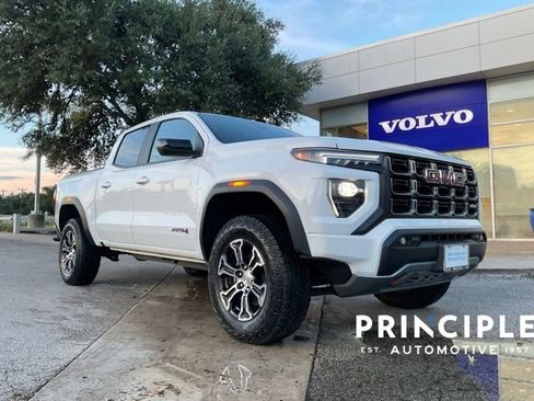 Used 2025 GMC Canyon AT4 AWD/4WD image 1