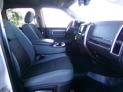 Used 2019 RAM 1500 Big Horn AWD/4WD image 13