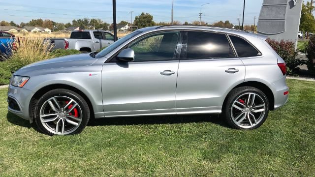 Used 2016 Audi SQ5 Premium Plus w/ Technology Package AWD/4WD image 11