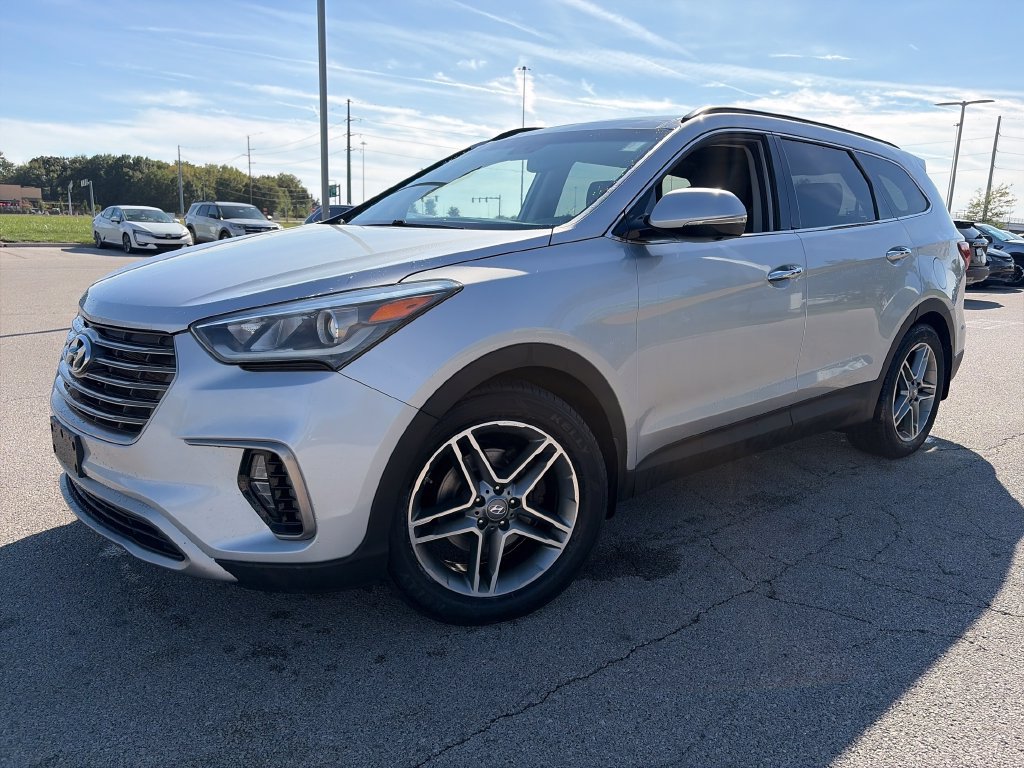 Used 2017 Hyundai Santa Fe AWD image 3