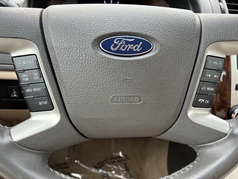 Used 2012 Ford Fusion SEL FWD image 9