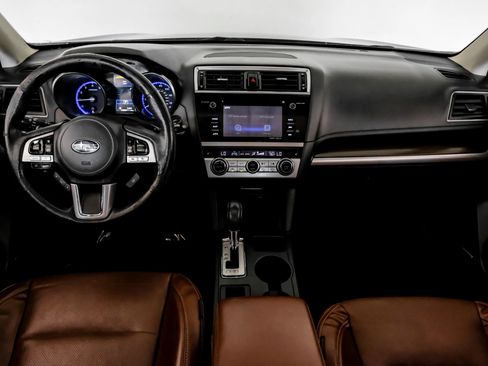 Used 2017 Subaru Outback 2.5i Touring AWD/4WD image 13