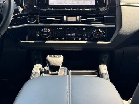Used 2025 Nissan Pathfinder Platinum w/ Cargo Package FWD image 33