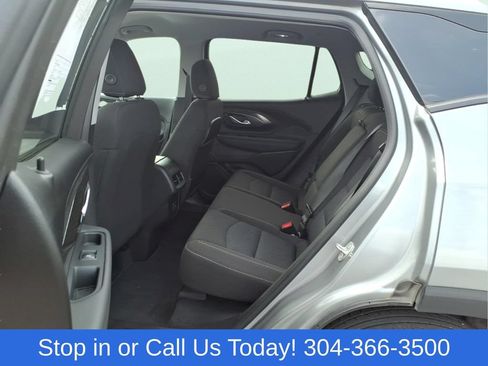 Used 2023 GMC Terrain SLE w/ Elevation Edition AWD/4WD image 13