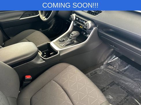 Certified 2025 Toyota RAV4 XLE AWD/4WD image 17