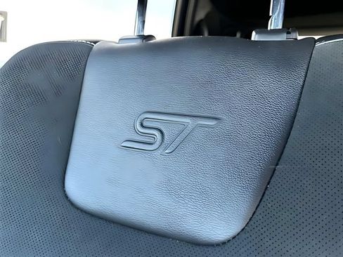 Used 2020 Ford Edge ST w/ Equipment Group 401A AWD/4WD image 34