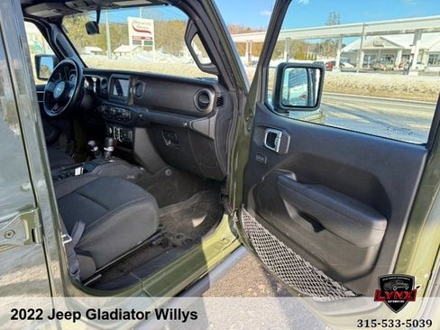 Used 2022 Jeep Gladiator Sport AWD/4WD image 40