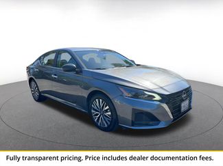 Used 2025 Nissan Altima 2.5 SV FWD video 1