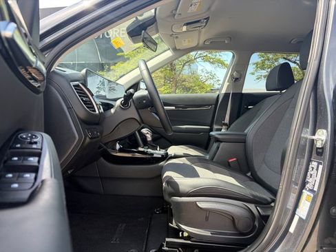 Certified 2024 Kia Seltos S AWD/4WD image 15