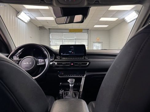 Used 2022 Kia Seltos SX image 19