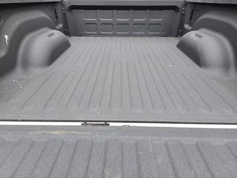 Certified 2026 RAM 2500 Big Horn AWD/4WD image 40