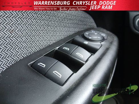 Used 2023 Chevrolet TrailBlazer LT w/ Convenience Package FWD image 30