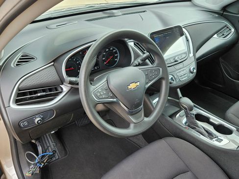 Used 2024 Chevrolet Malibu LT FWD image 16