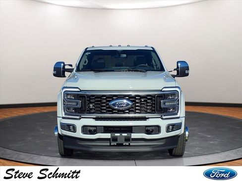 Used 2025 Ford F450 Platinum w/ Platinum Plus Package image 32