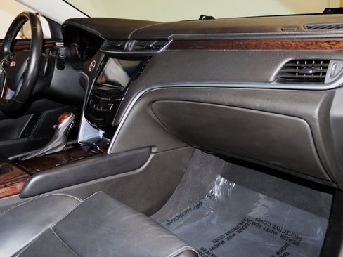 Used 2016 Cadillac XTS Luxury image 53