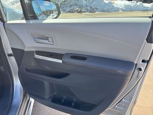 Used 2024 Toyota Sienna LE image 34