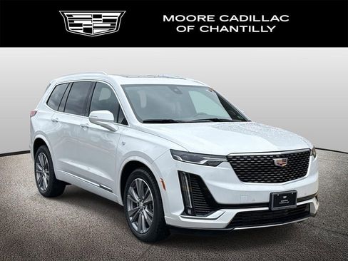 New 2025 Cadillac XT6 Premium Luxury image 1