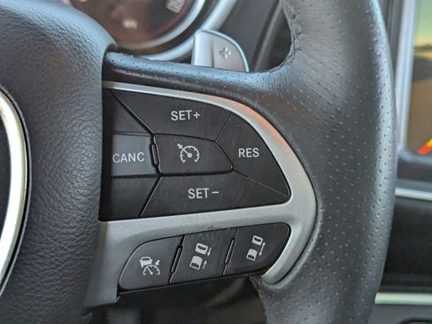 Used 2017 Dodge Challenger GT w/ Technology Group image 23