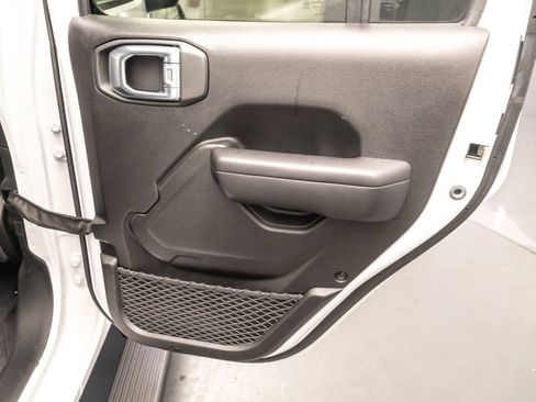 Used 2021 Jeep Wrangler Unlimited Sport AWD/4WD image 38