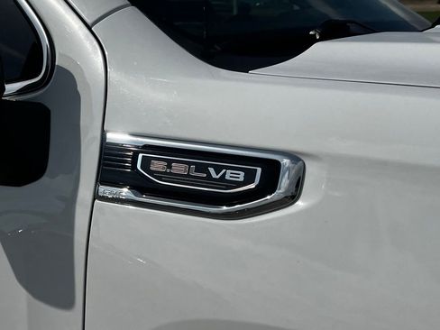 Used 2024 GMC Sierra 1500 SLT image 11