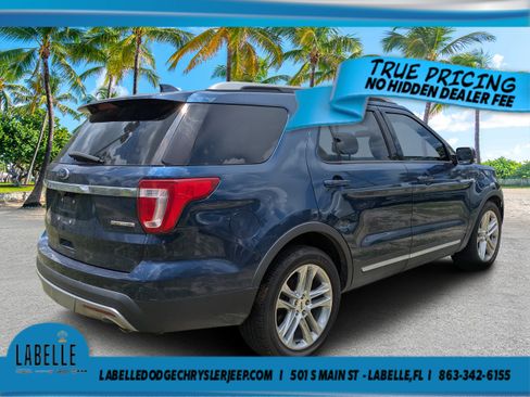 Used 2016 Ford Explorer XLT w/ Equipment Group 202A FWD image 3
