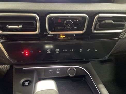 New 2026 Nissan Sentra SV w/ SV Convenience Package image 17