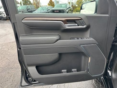 Used 2023 GMC Sierra 1500 Elevation image 10