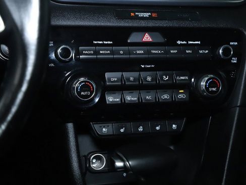 Used 2021 Kia Sportage EX w/ EX Technology Package image 28