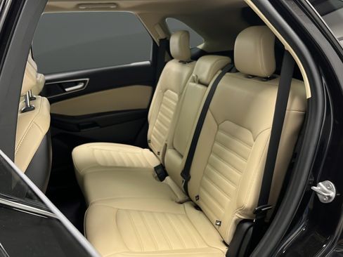 Used 2022 Ford Edge SEL w/ Convenience Package AWD/4WD image 24
