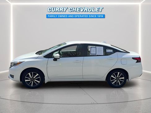 Used 2025 Nissan Versa SV w/ Trunk Package image 7