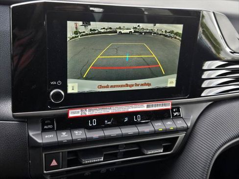 Used 2026 Toyota Camry SE FWD image 14