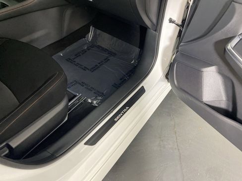 Used 2021 Nissan Sentra SR image 32