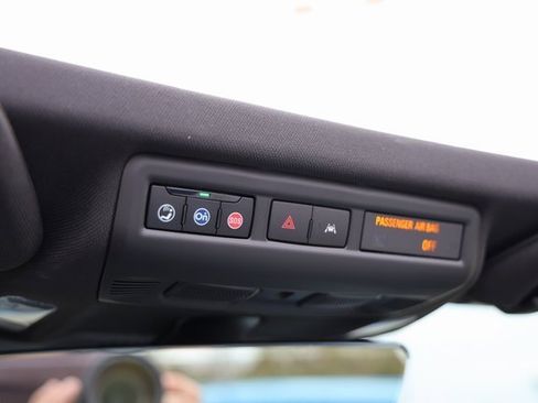 Certified 2025 Chevrolet Corvette E-Ray w/ ZER Performance Package image 23