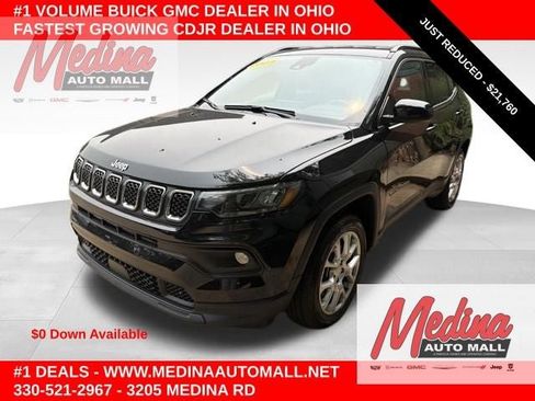 Used 2023 Jeep Compass Latitude AWD/4WD image 1