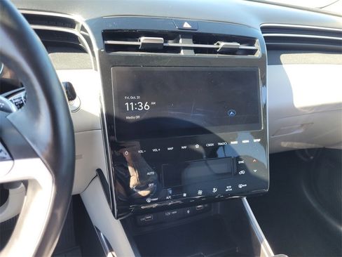 Used 2024 Hyundai Tucson Limited image 20