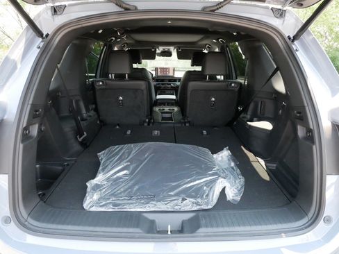 Certified 2026 Honda Pilot Black Edition image 18