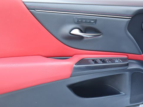 Used 2021 Lexus ES 350 F Sport image 15