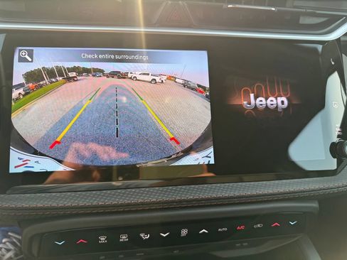 New 2026 Jeep Cherokee Limited AWD/4WD image 14